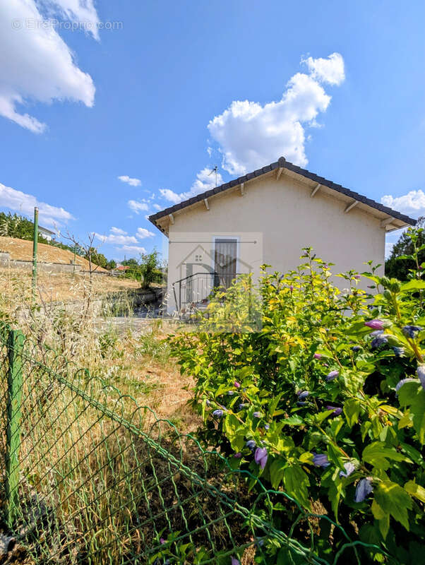 Maison de ville sur sous-sol semi enterré   92 m2   Saillat-sur-Vienne - photo 14