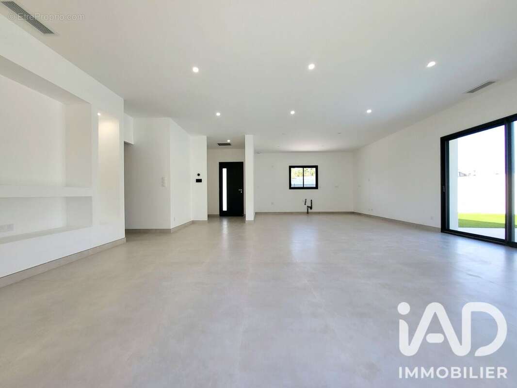 Maison 110 m² à Saint-Andre-De-Roquelongue  - photo 7