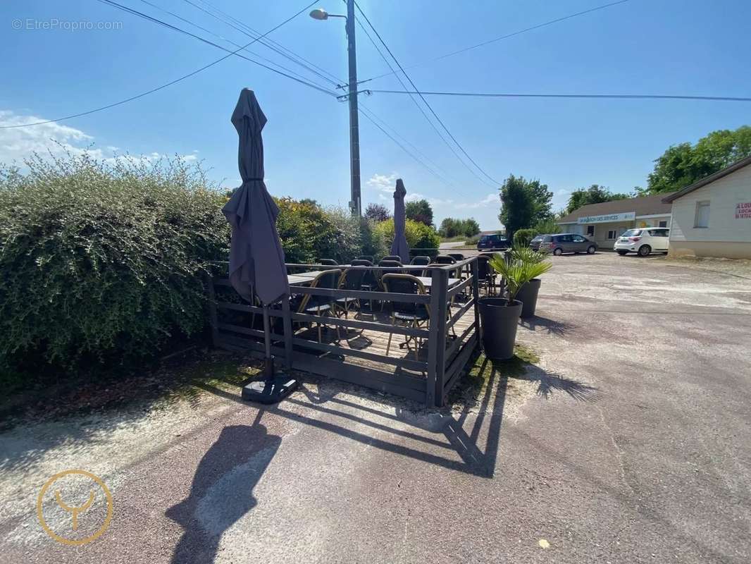 Commerce à ESTISSAC