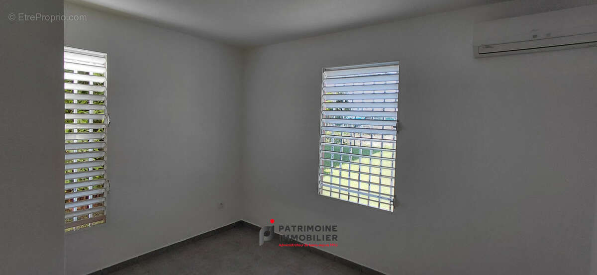 Appartement à PETIT-BOURG