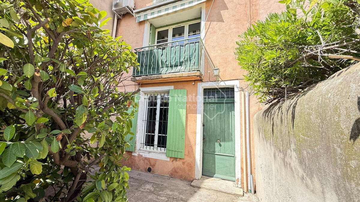 Maison à MONTEUX