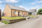 Photo 1 - Maison à LA CHAPELLE-DU-LOU