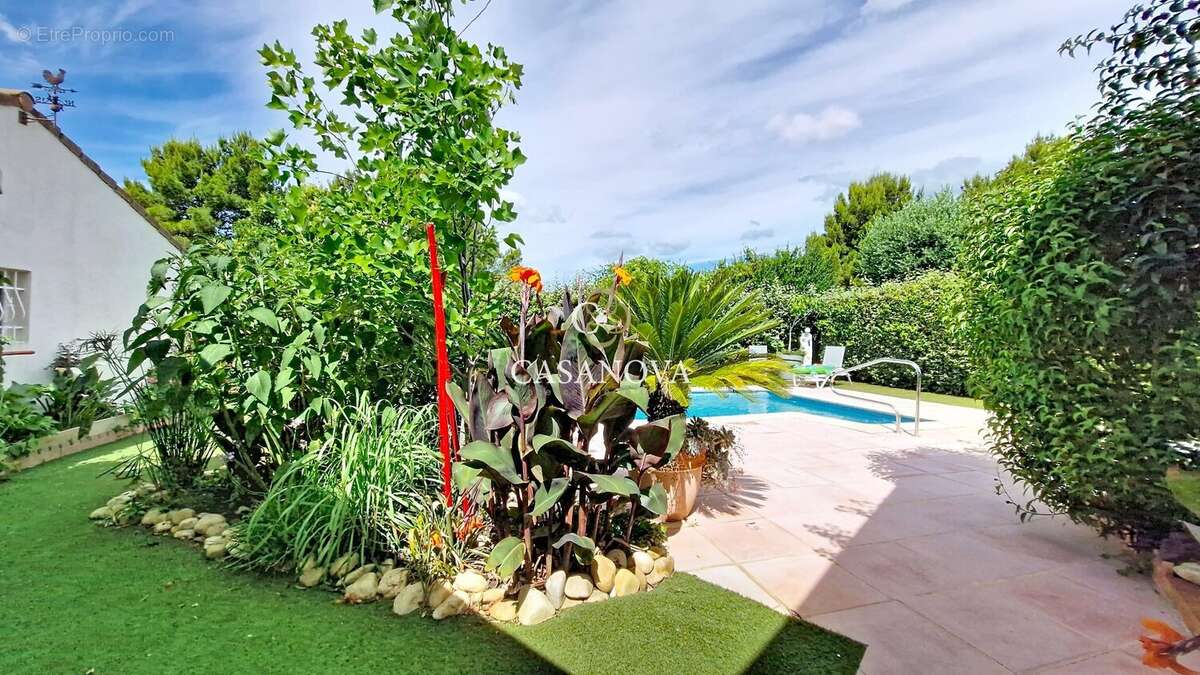 Villa - Pezenas - 4 chambres - piscine - proche centre ville - photo 2
