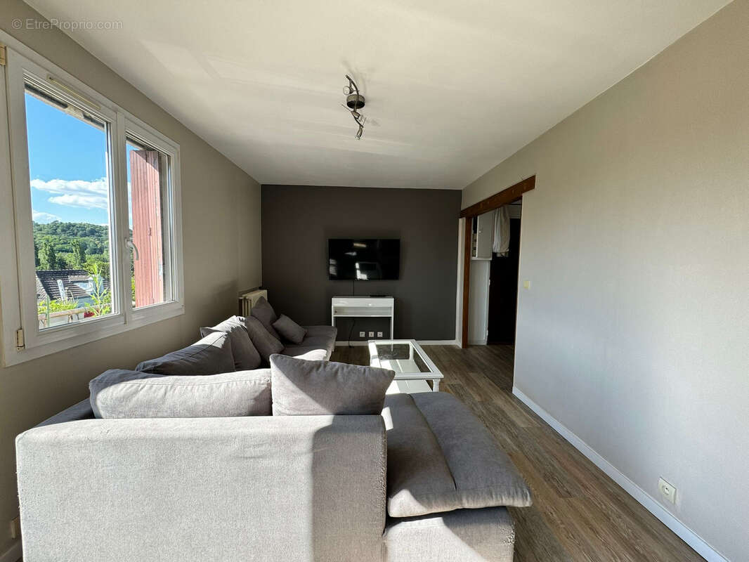 Appartement à LA FERTE-ALAIS