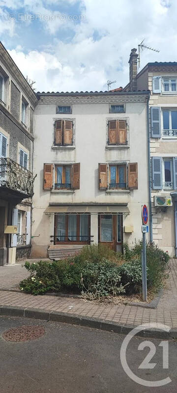 Maison à PAULHAGUET