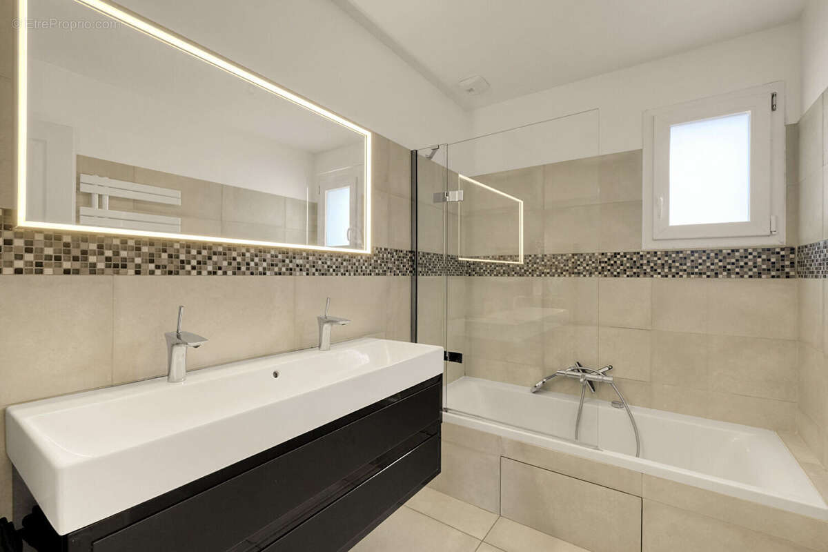 Maison à SAINT-JEAN