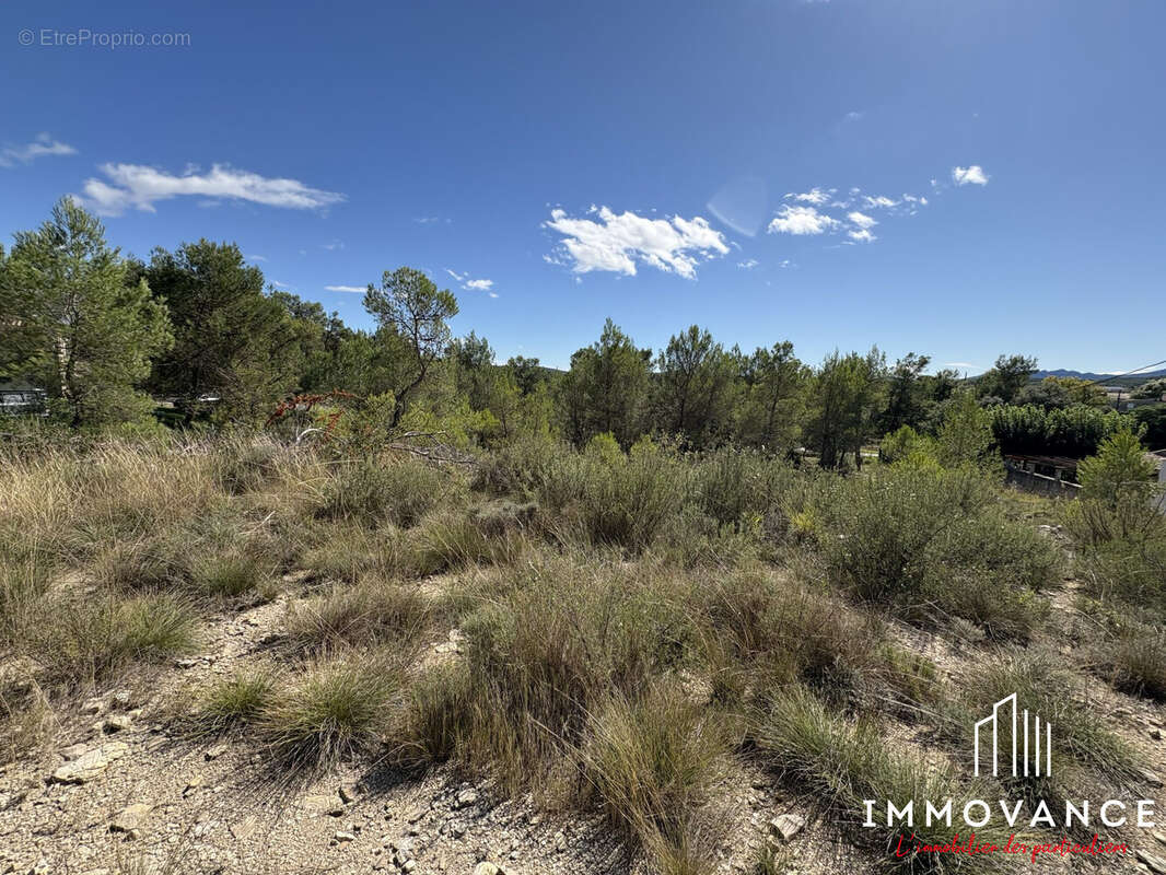 Terrain à LAURET