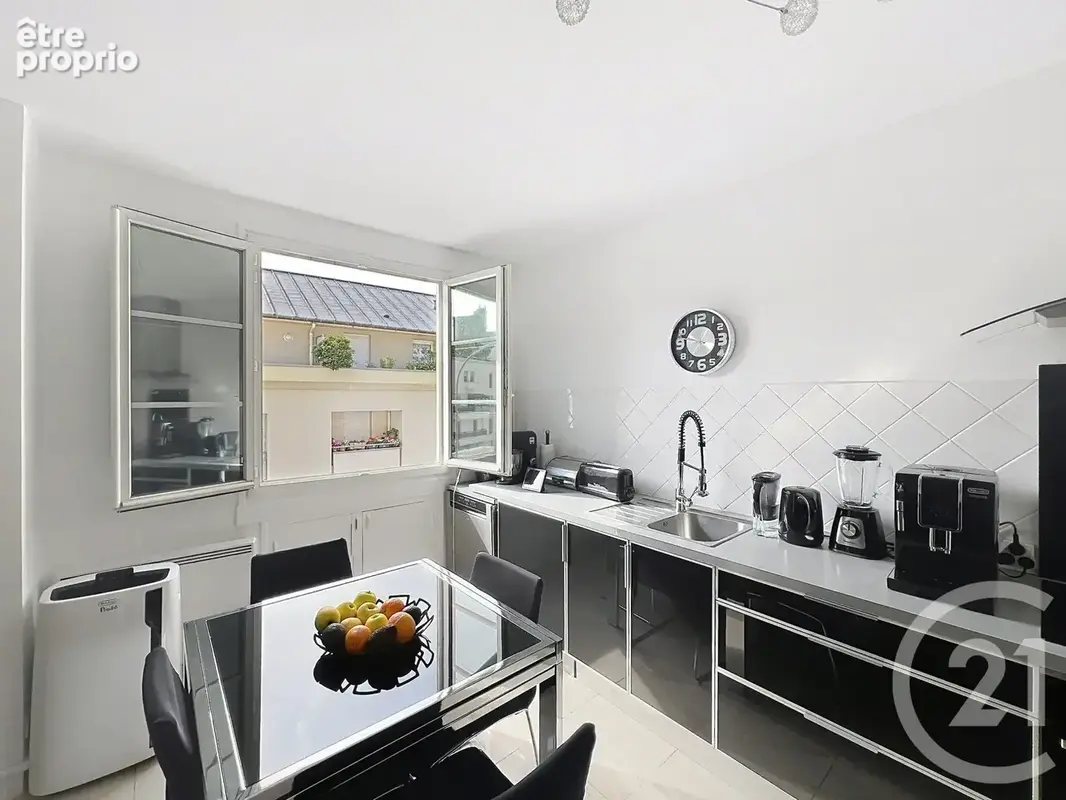 Appartement 2 pièces 45 m² à vendre à Ville-D'avray (92410) - photo 4