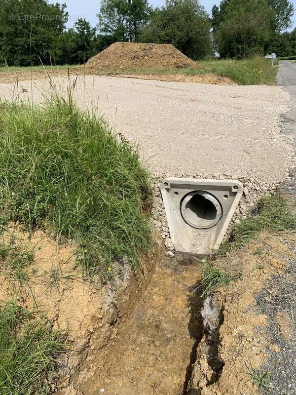 Terrain à POUYASTRUC