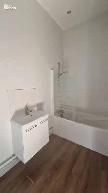 Appartement F3 duplex rénové 2 parkings privatifs environnement privilégié - photo 7