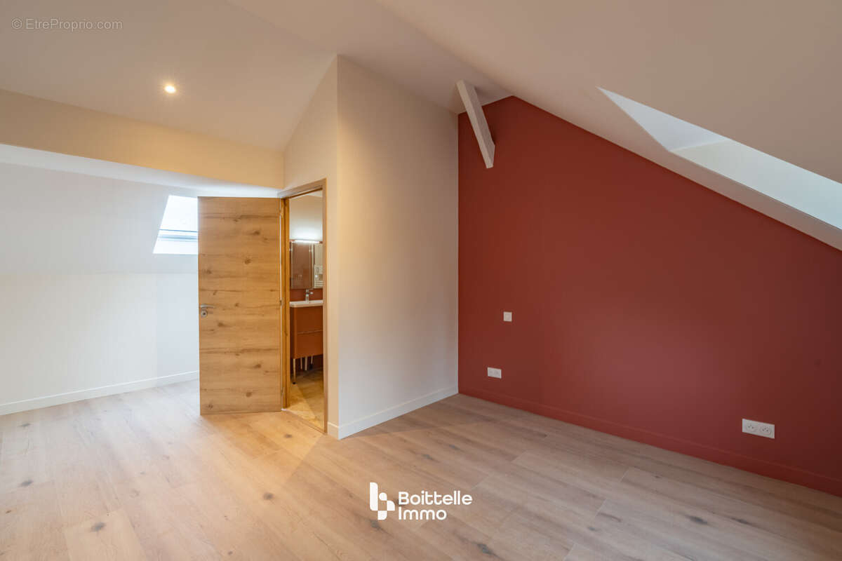 Maison 149 m² à Chailly-En-Biere  - photo 9