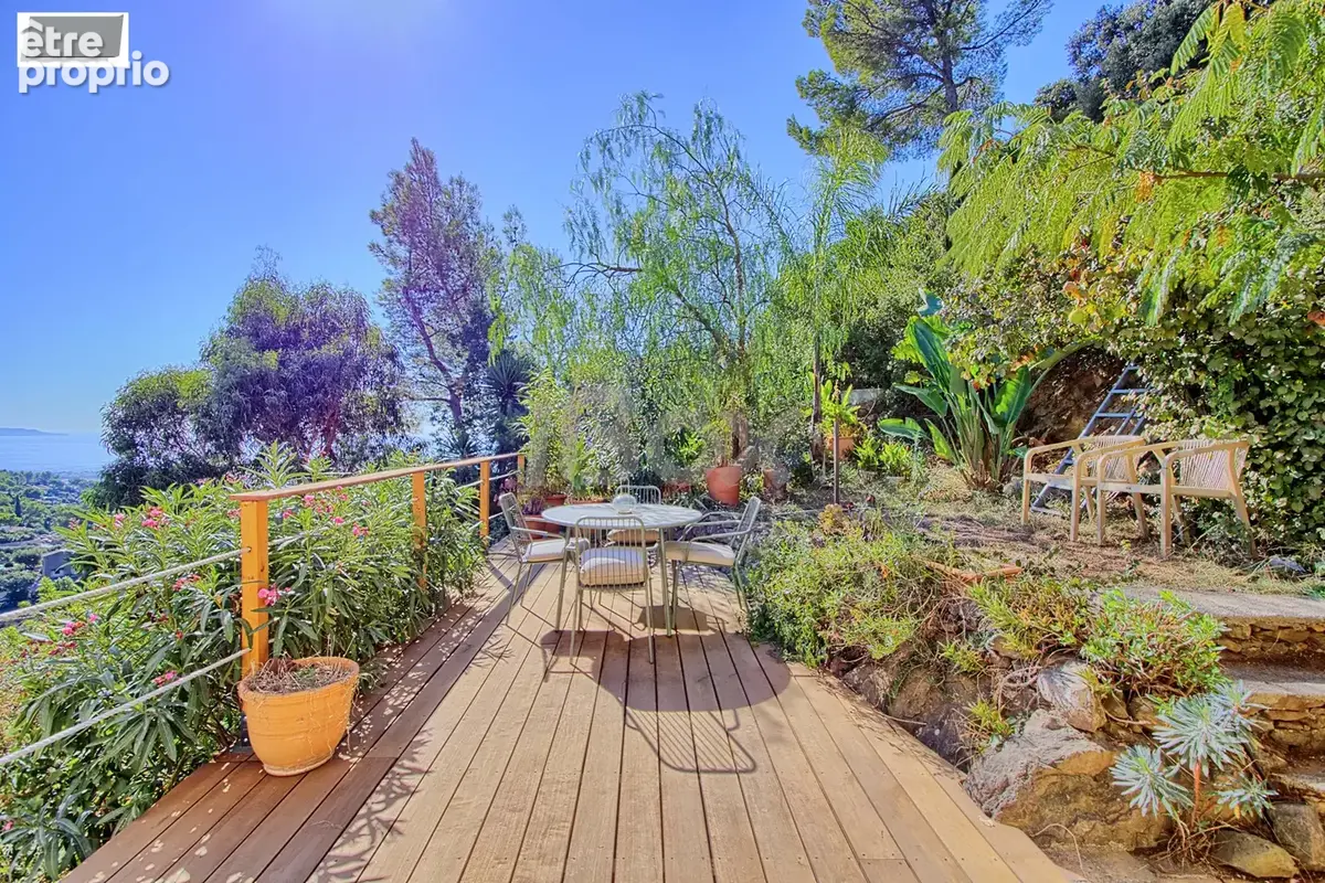 Hyeres au calme absolu vue mer maison de 120m2 avec terrasses et jardin - photo 6
