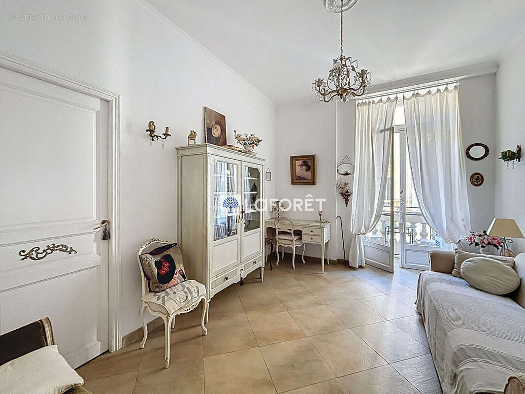 Appartement à MENTON