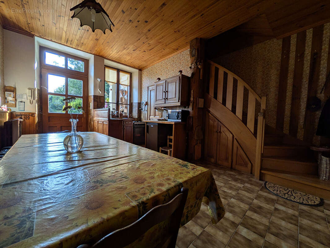 Maison à vendre à Montailleur avec vue sur la montagne - photo 13