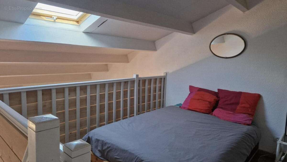 Appartement à MEZE