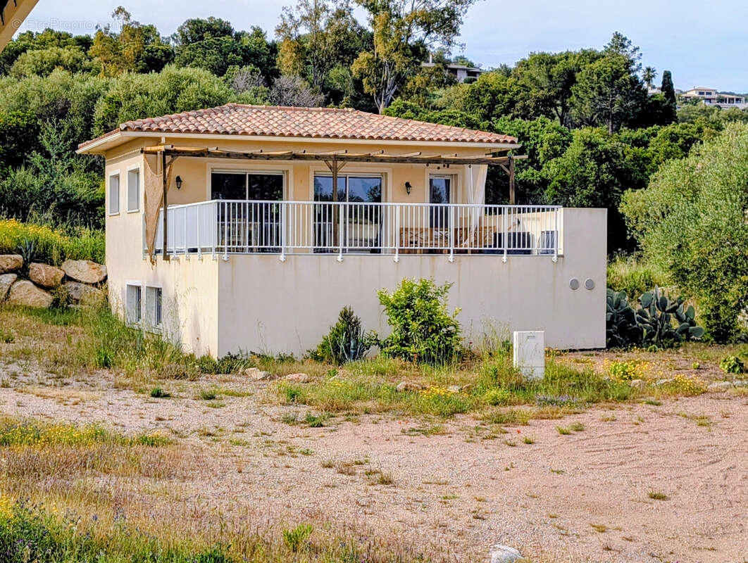 Maison à LECCI