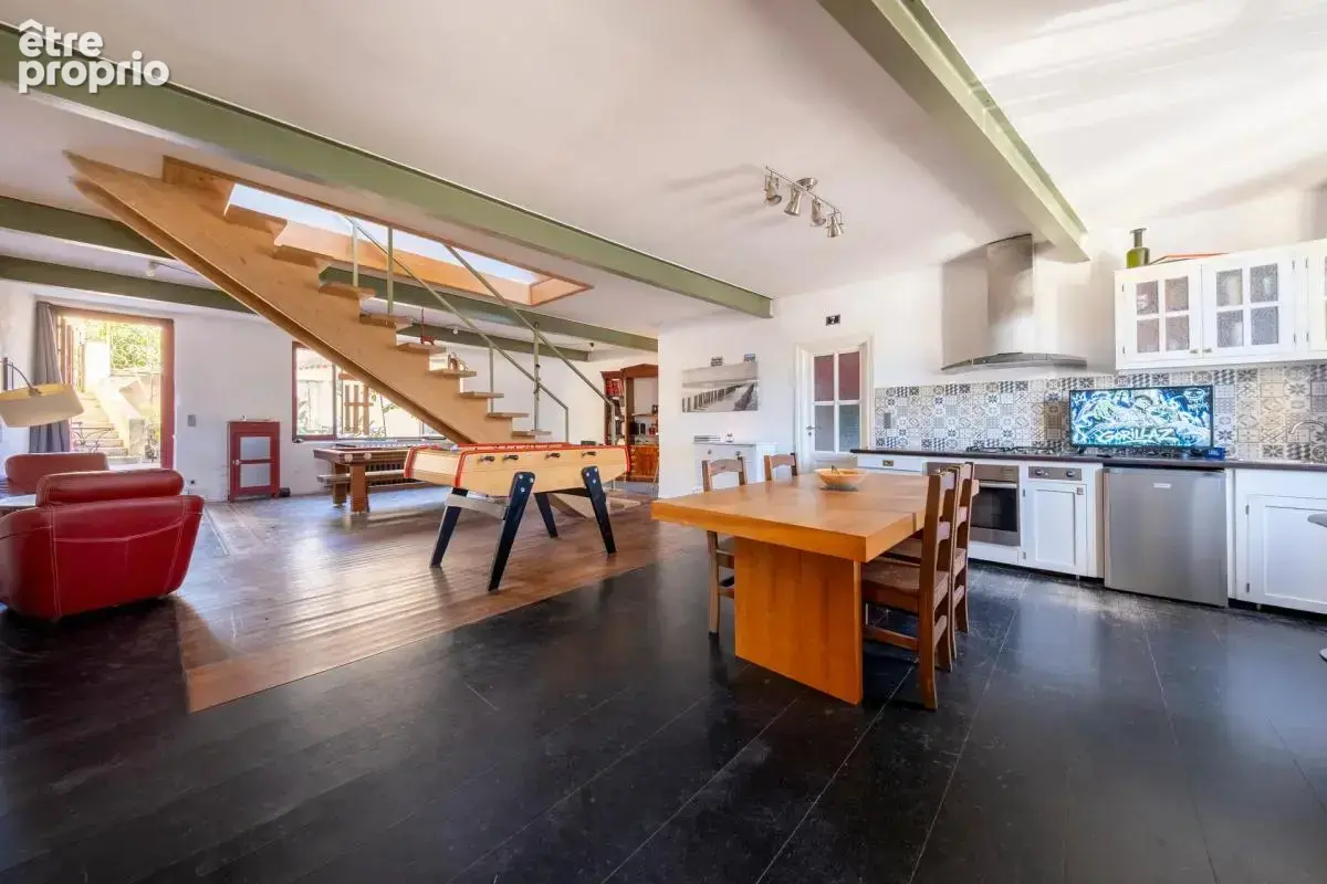 Maison de 6 pièces de 210 m² à Castelnaudary - photo 3