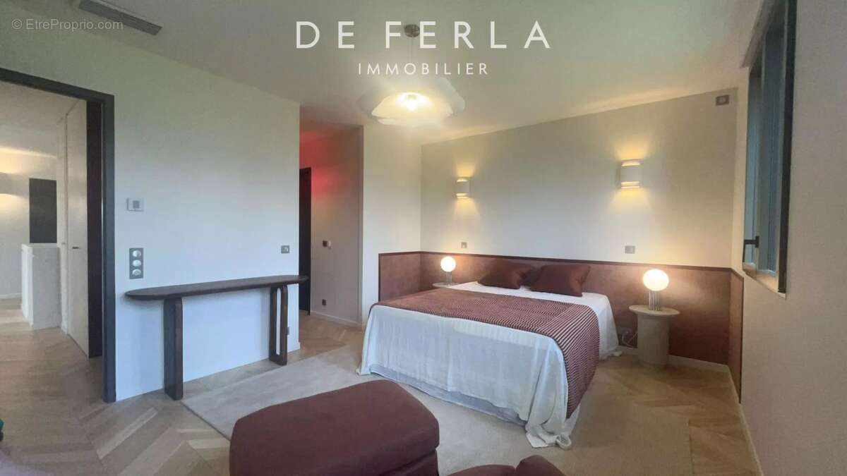 Maison à MAGNY-LE-HONGRE