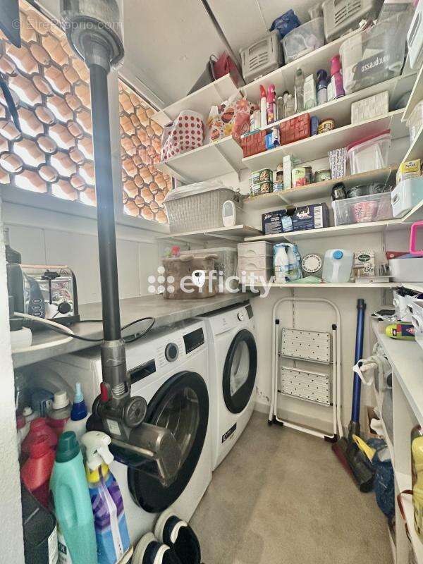 Appartement à VALLAURIS