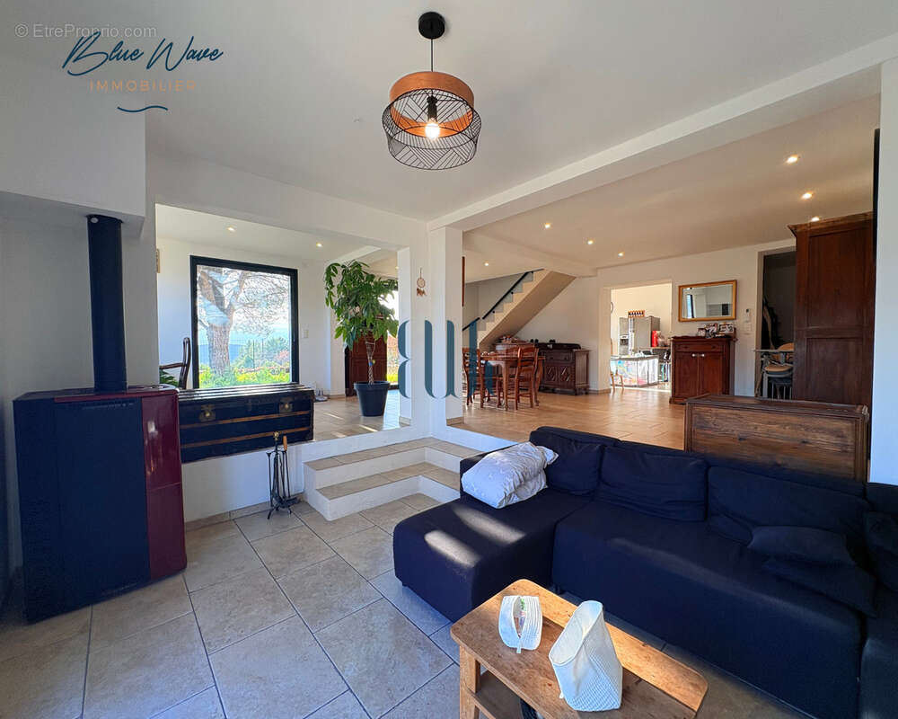 Maison à SAINTE-CROIX-DU-VERDON