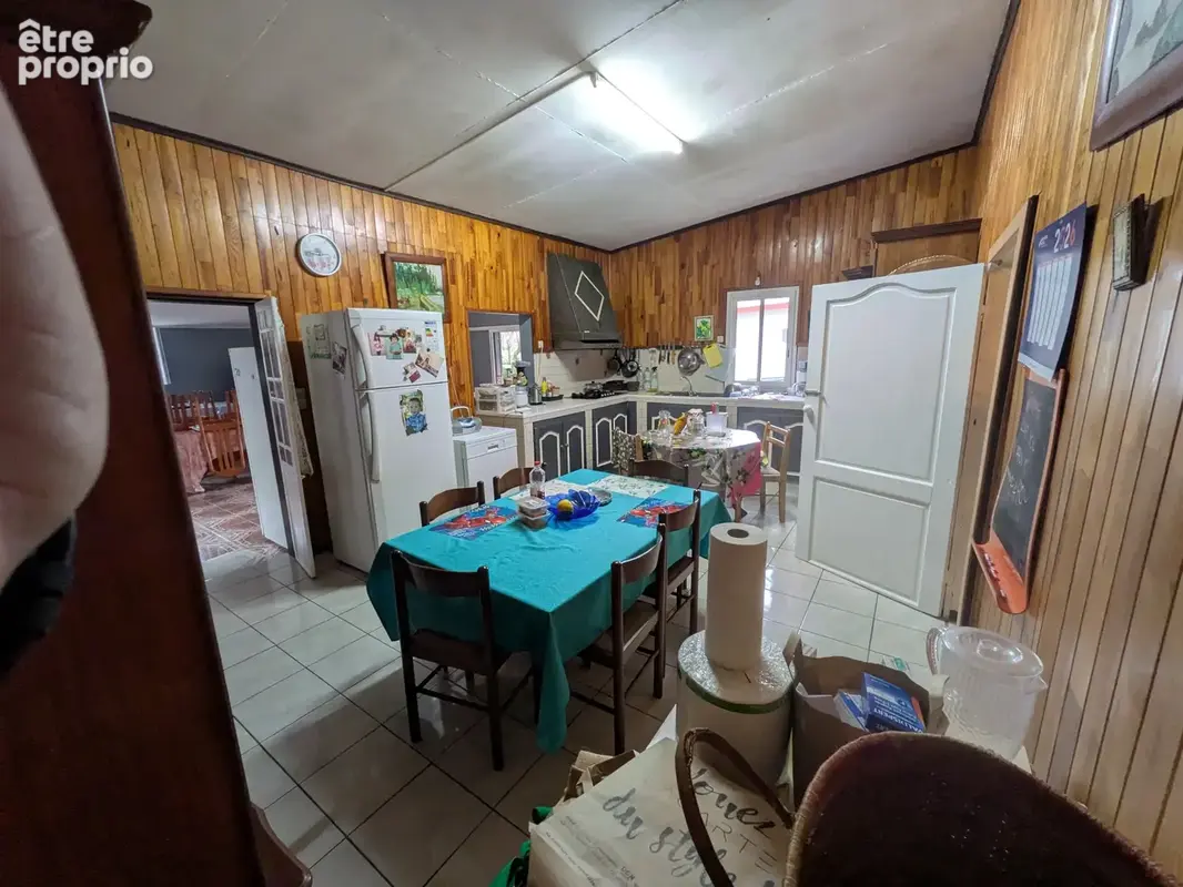 Belle maison familiale avec dépendance et jardin arboré - photo 8