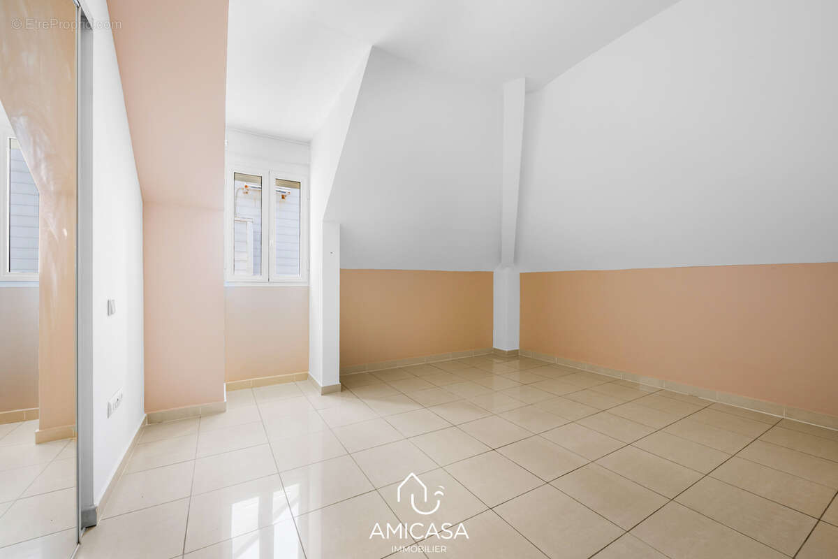 Appartement à SAINT-DENIS