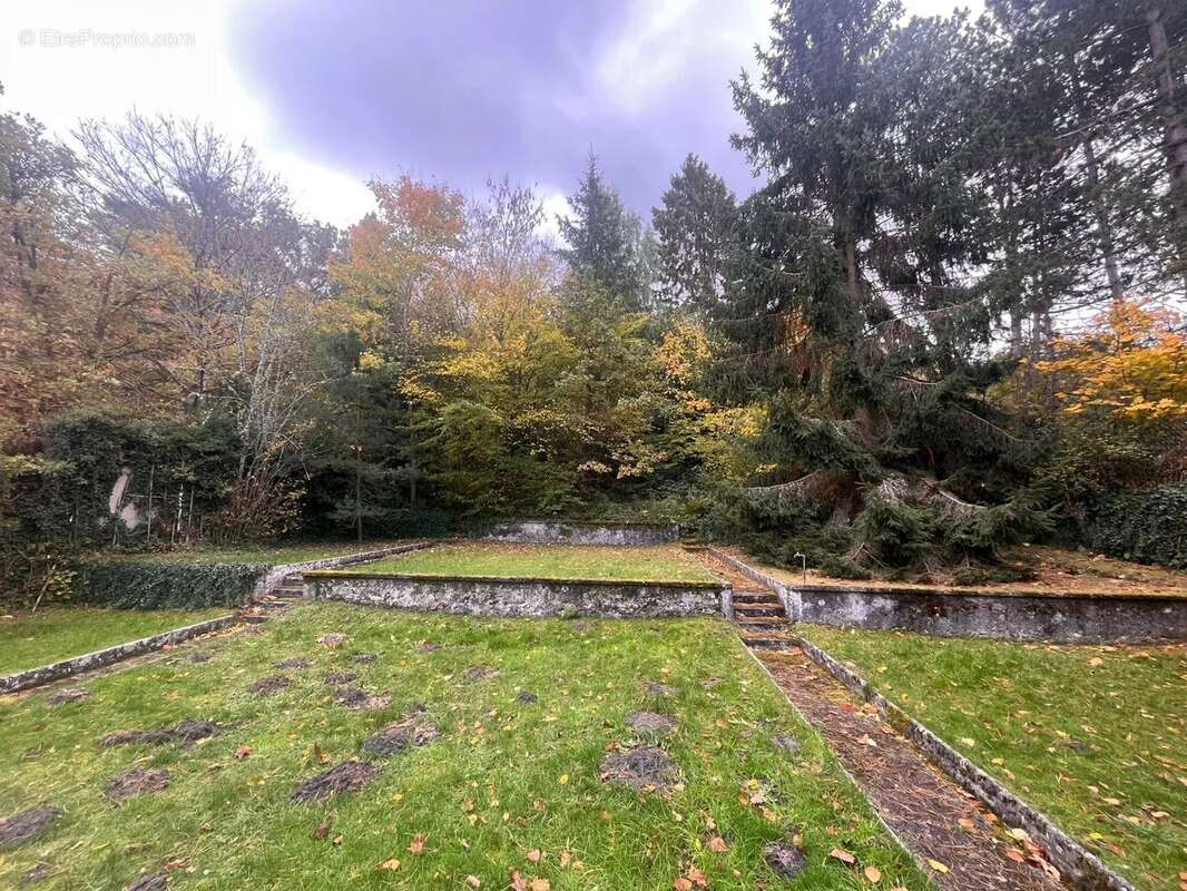 Maison à POIGNY-LA-FORET