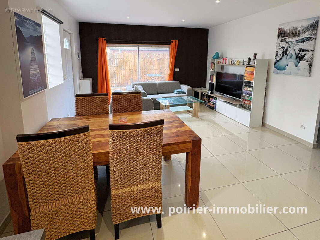 Appartement t3 en rez de jardin - photo 2
