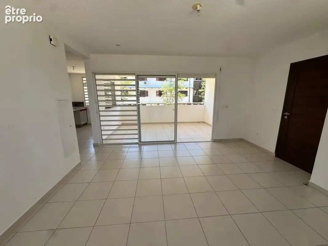 Appartement 2 pièces 45 m² à vendre à Cayenne (97300) - photo 3