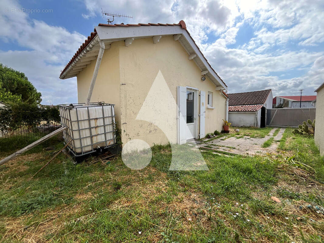 Ensemble immobilier - photo 9
