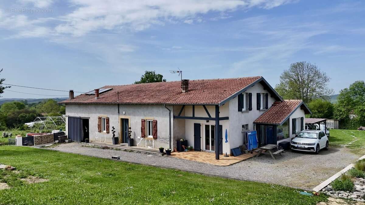 Maison à SALIES-DU-SALAT