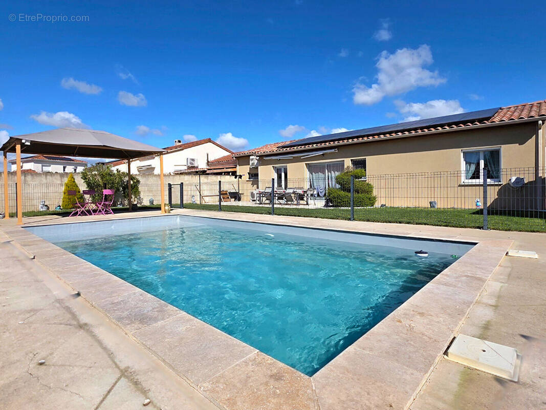 Maison à MOURS-SAINT-EUSEBE