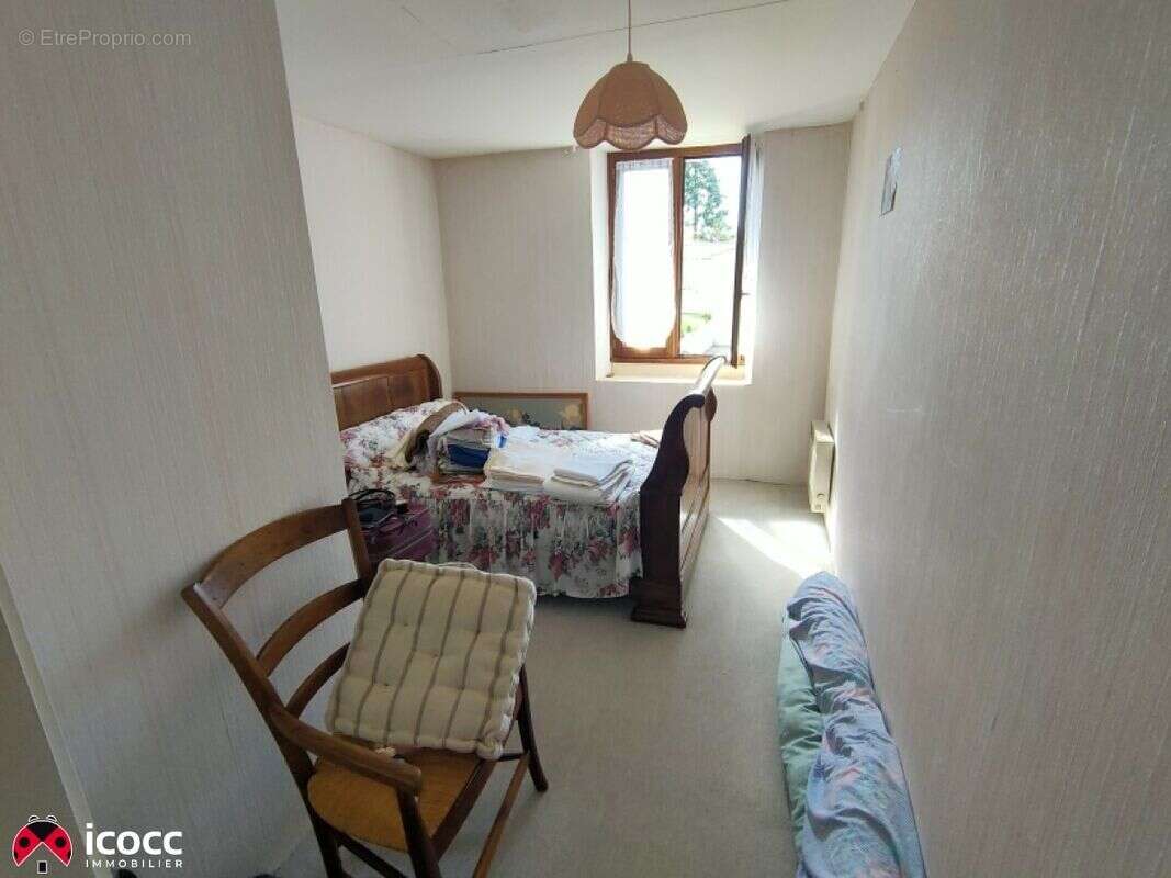 Maison à SAINTE-GEMME-LA-PLAINE