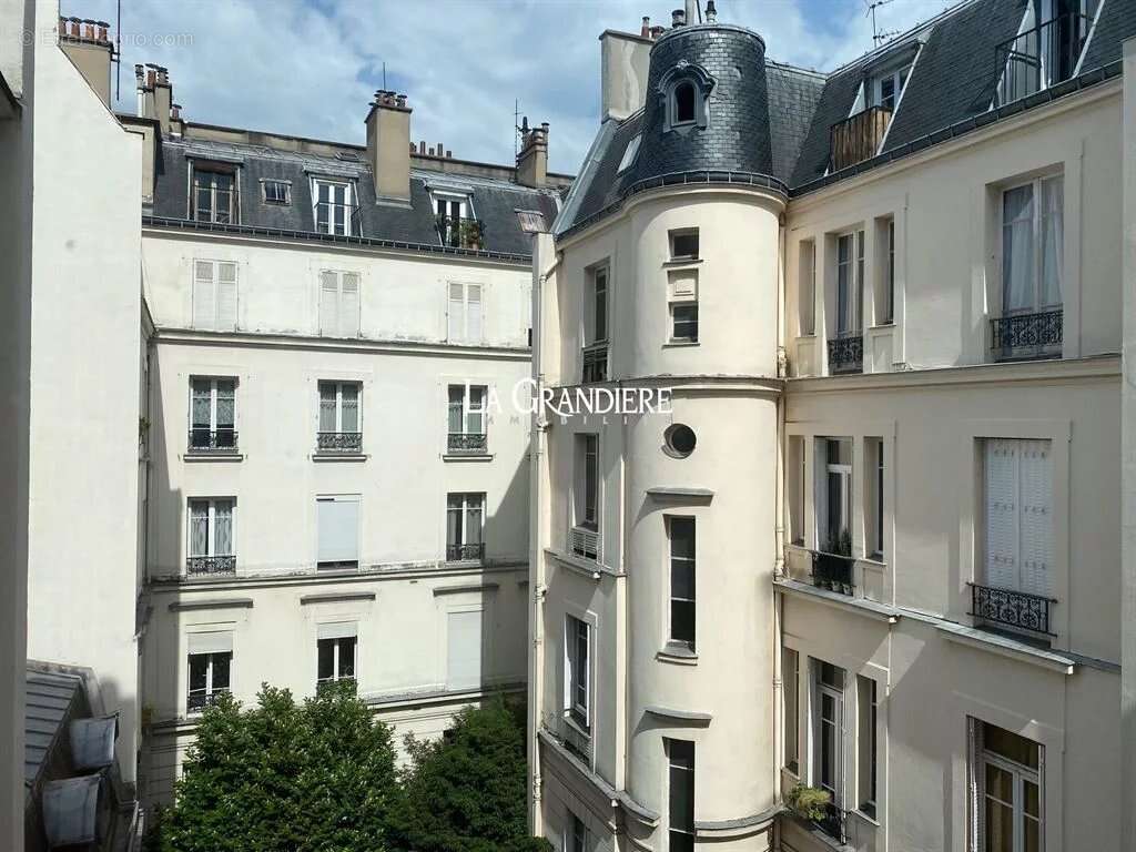 Paris 16 - Ranelagh - 4ème étage - 3 pièces - 2 chambres - 65 m2 - photo 16