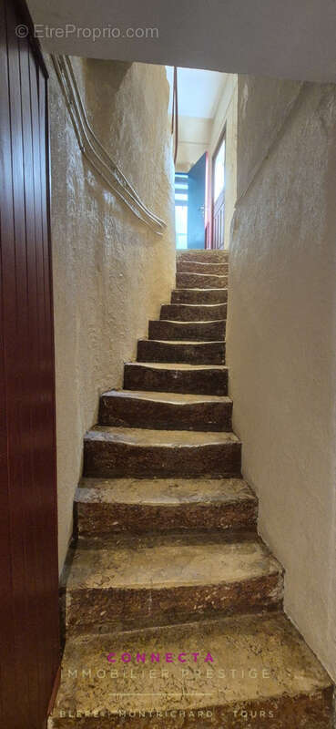 Maison à AZAY-SUR-CHER