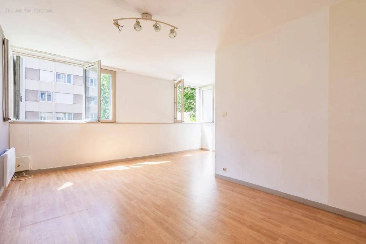Appartement à MONTREUIL