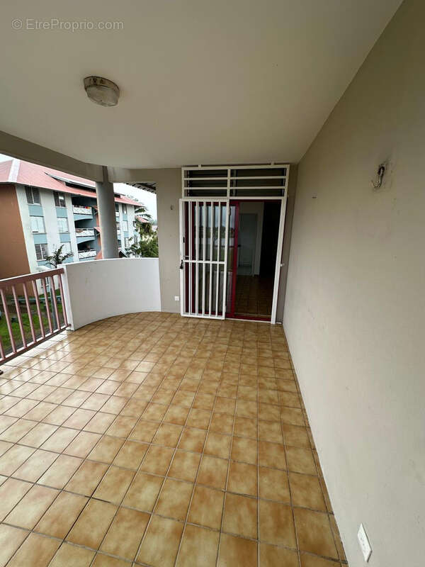 Appartement à KOUROU