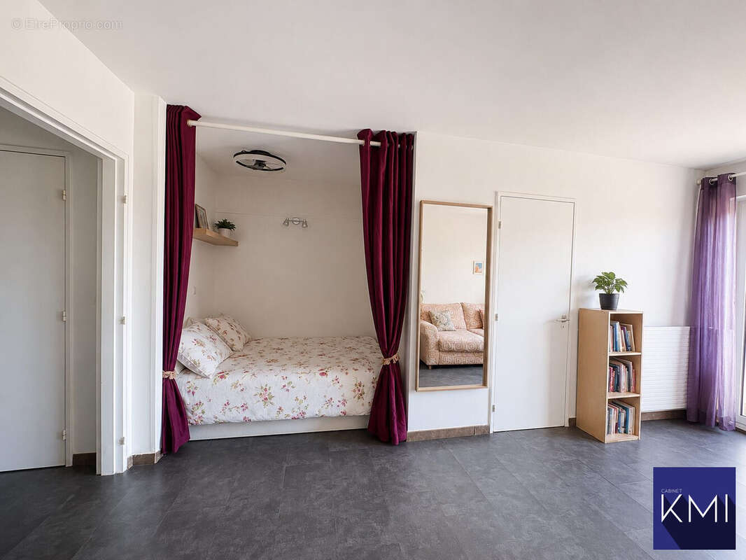 Appartement à PARIS-20E