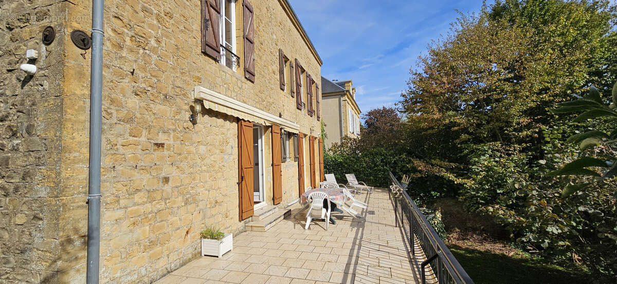 Maison à CHARLEVILLE-MEZIERES