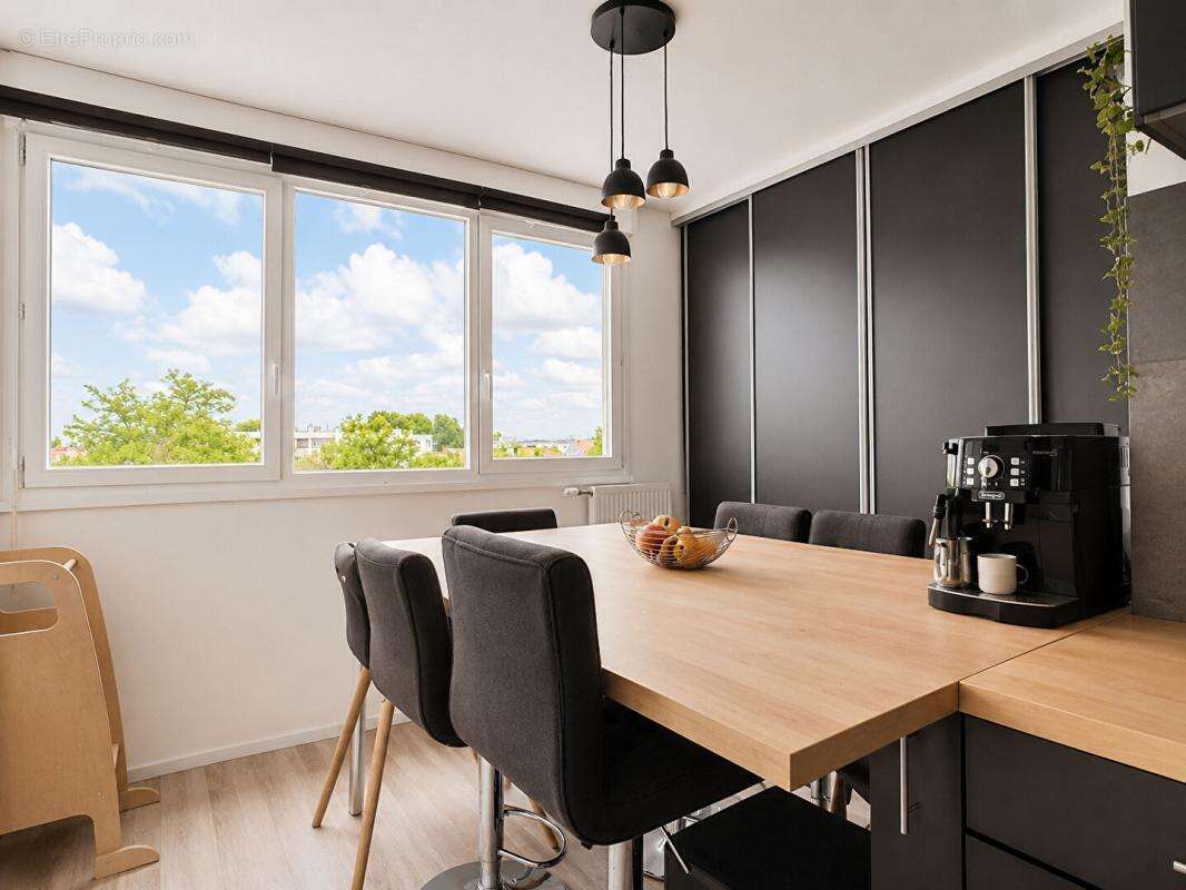 Vente T4 90m2 BORDEAUX (33000) - photo 3