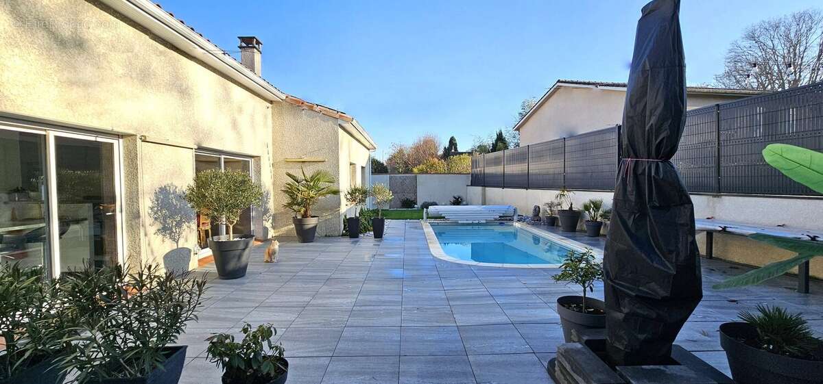 Maison à SAINT-ORENS-DE-GAMEVILLE