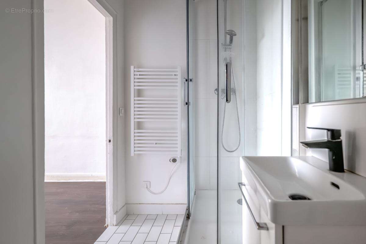 Appartement à PARIS-11E