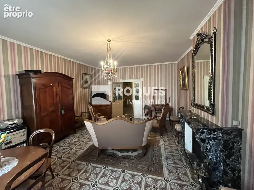 A vendre, Saint Gervais sur mare (34610), maison de village avec cour et garage - photo 3