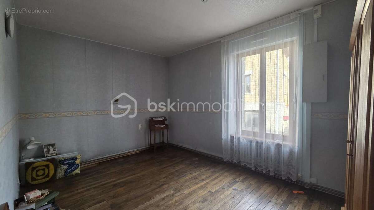 Maison à SAINT-GERMAIN-EN-COGLES