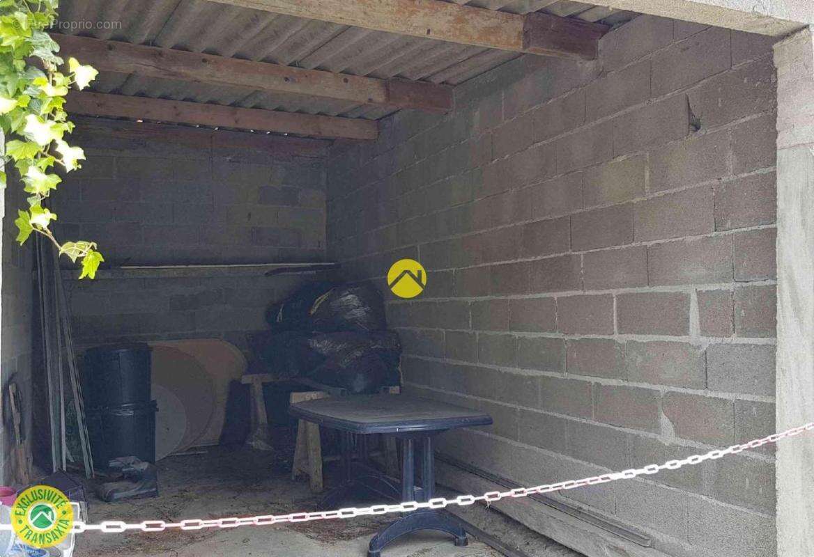 Maison à GROSSOUVRE