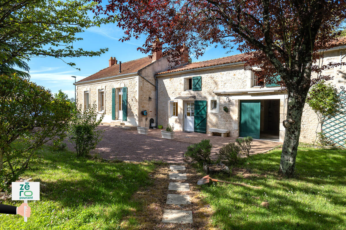 Maison à LA BRETONNIERE-LA-CLAYE