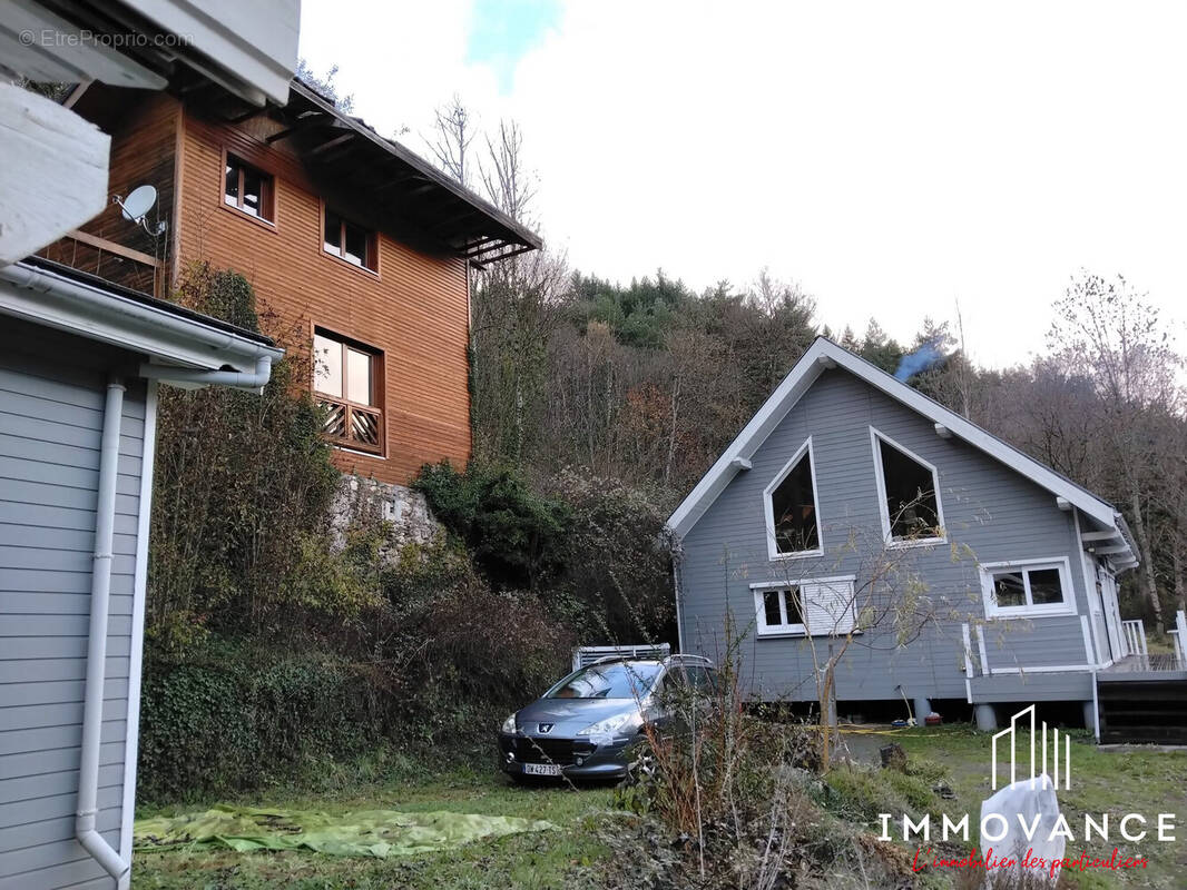 Maison à SAINT-JEAN-DU-BRUEL