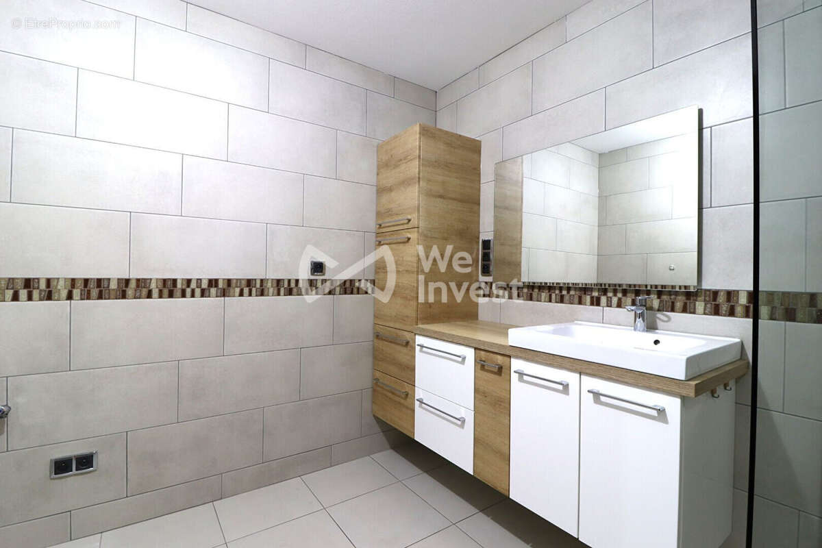 Appartement à AUDUN-LE-TICHE
