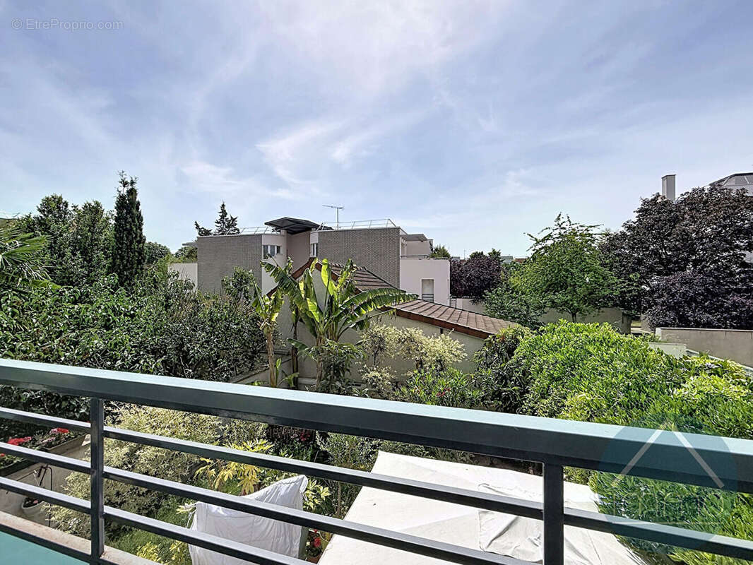 Appartement à NANTERRE