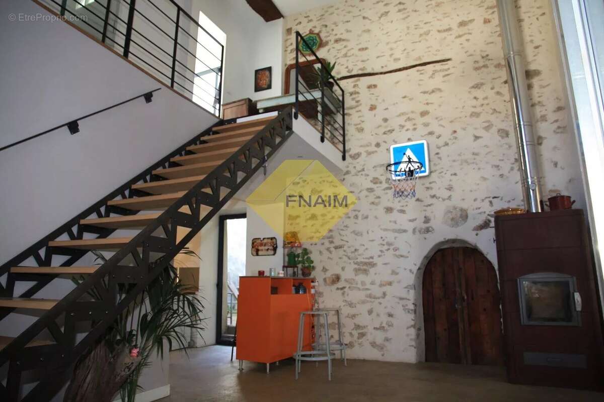 Maison à SAULX-LES-CHARTREUX